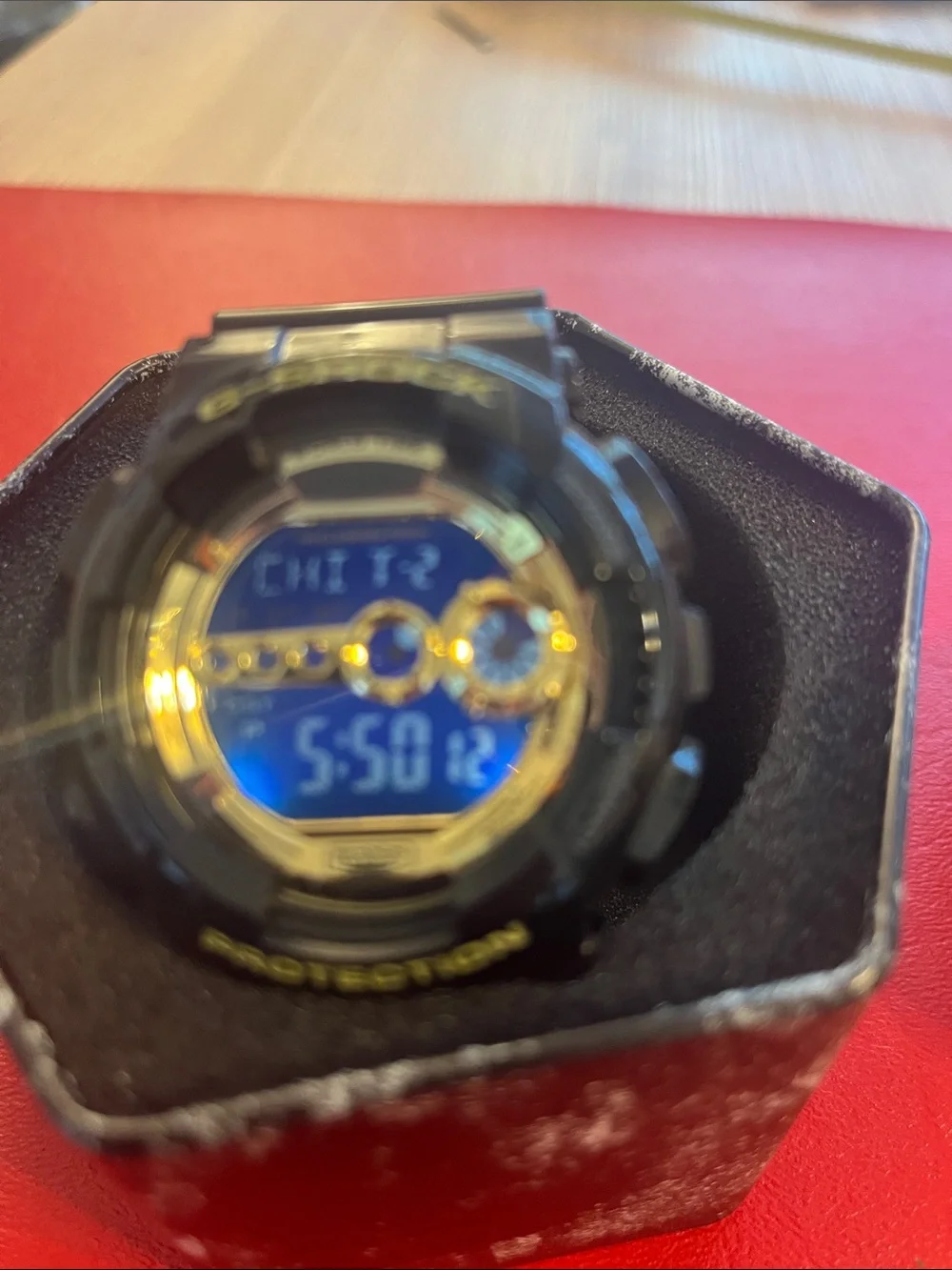 Casio G-shock GD-100GB-1 new with box 55×51.2×17.4mm 72g